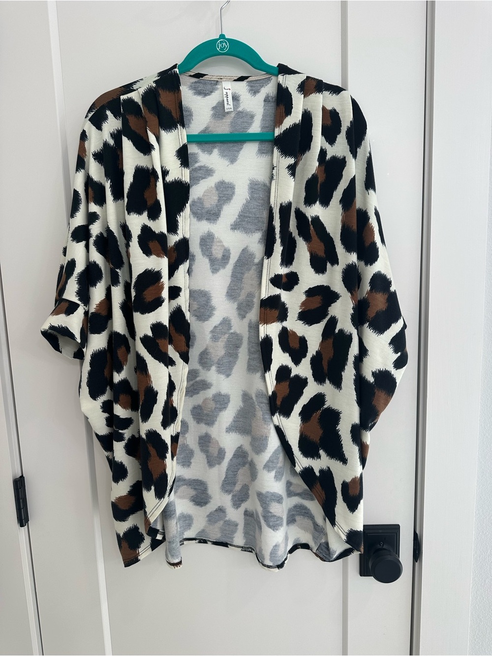 Leopard Print Open-Front Women’s Top in Brown and Black